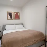 Blueground El Putxet I El Farro Fully Furnished Bcn-133